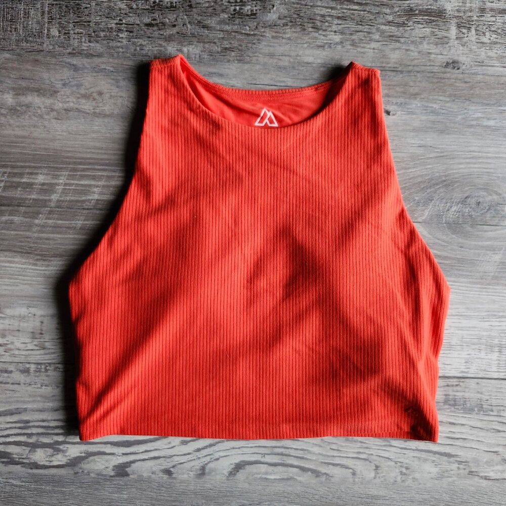 (S) Alpine Design Crop Top